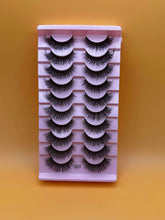 Load image into Gallery viewer, ‘Q’ 10 pair lashes