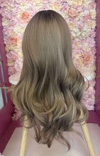 Load image into Gallery viewer, Audrey Wig