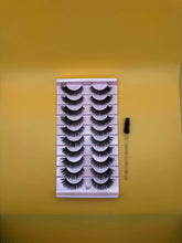 Load image into Gallery viewer, ‘Q’ 10 pair lashes