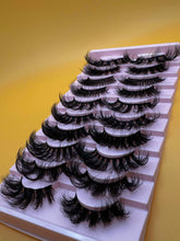 Load image into Gallery viewer, ‘Q’ 10 pair lashes