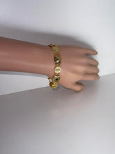 Load image into Gallery viewer, Wink of Gold Bracelet