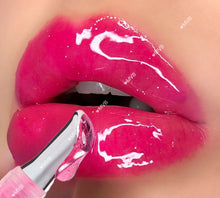 Load image into Gallery viewer, LIP PLUMPER CANDY GLOSS-SHOT