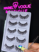 Load image into Gallery viewer, 5 PAIR LASHES.