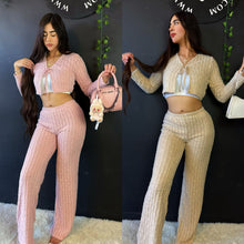 Load image into Gallery viewer, Cozy Frosty Set
