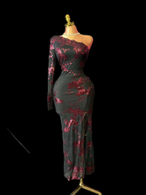 Load image into Gallery viewer, Shimmering Starlet
