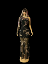 Load image into Gallery viewer, Shimmering Starlet
