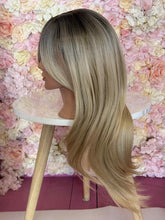 Load image into Gallery viewer, Esme Wig
