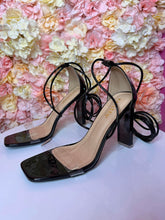 Load image into Gallery viewer, Luxe Lace Heels
