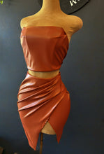 Load image into Gallery viewer, Bronze Beauty Set
