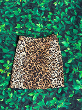 Load image into Gallery viewer, Cheetah skirt
