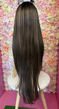 Load image into Gallery viewer, Lorena Wig

