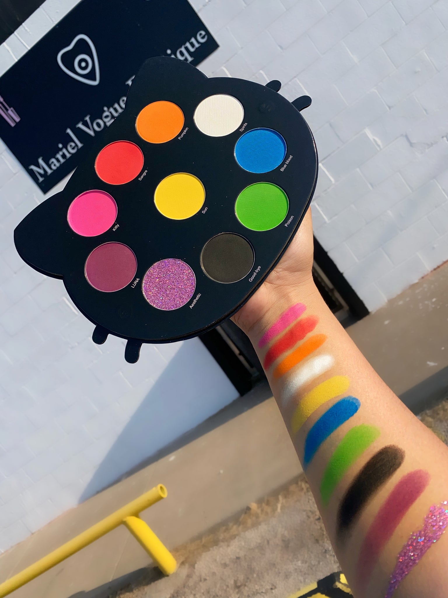 This makeup brand is coming out with Romeo and Juliet and Wizard of Oz  eyeshadow palettes - HelloGigglesHelloGiggles